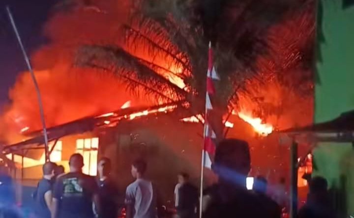 Kebakaran melanda Asrama Tentara Kuanino Kota Kupang